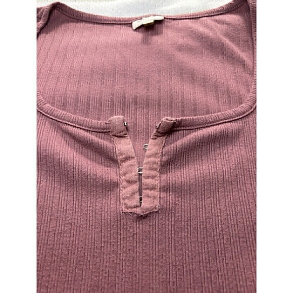 Selfie Scoop Short Sleeve Hook & Eye Rib-Knit Crop Top Juniors Medium Pink Mauve - Picture 3 of 11
